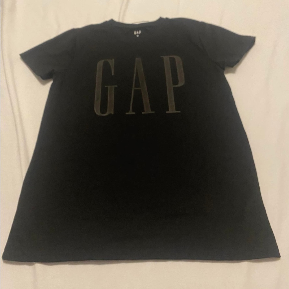 Never worn. Smoke and pet free home